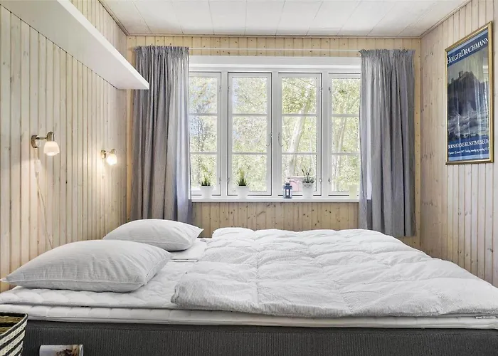 1538-aakirkeby-sluseparken-21